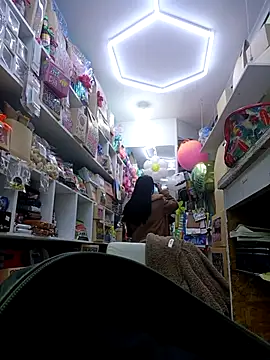 LunaZambrano online show from February 6, 8:23 pm