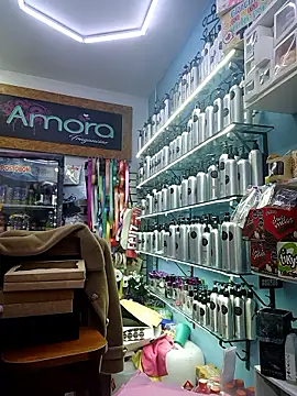 LunaZambrano online show from March 4, 6:14 pm