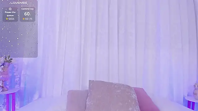 aisha vs online show from May 26, 1:10 pm