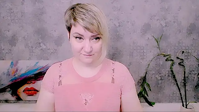 Djullia online show from April 7, 6:04 am