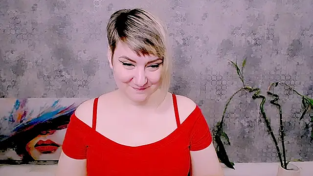 Djullia online show from May 24, 6:01 am