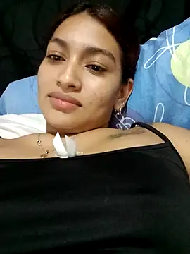 Snapshot of annie-19 chatting on September 17, 3:37 am annie-19 online show from September 17, 3:37 am