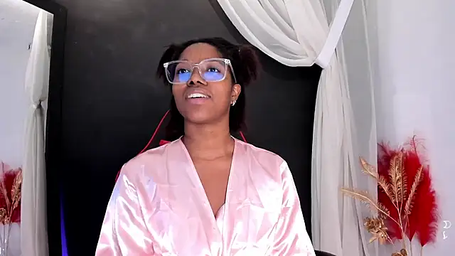 nilosolem online show from May 12, 2:53 am