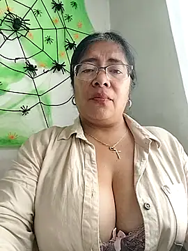   valentina18 online show from October 15, 8:55 pm