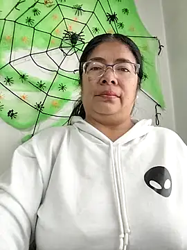   valentina18 online show from October 6, 1:06 pm