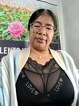   valentina18 online show from April 6, 1:01 pm