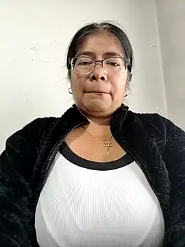   valentina18 online show from November 1, 1:37 pm