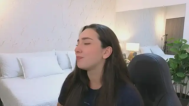 ava blue online show from March 4, 8:15 pm