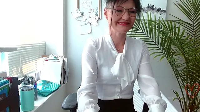 City Kat online show from April 27, 2:47 pm
