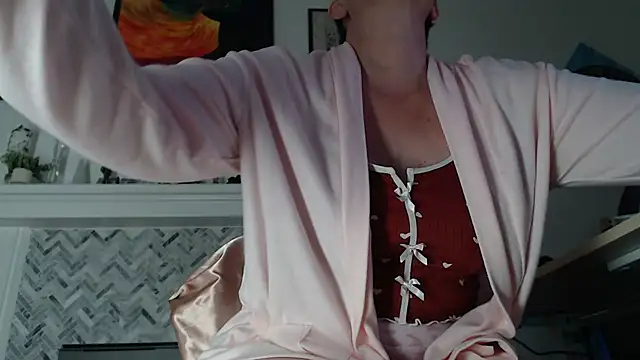 AuroraWillows online show from April 6, 4:46 am