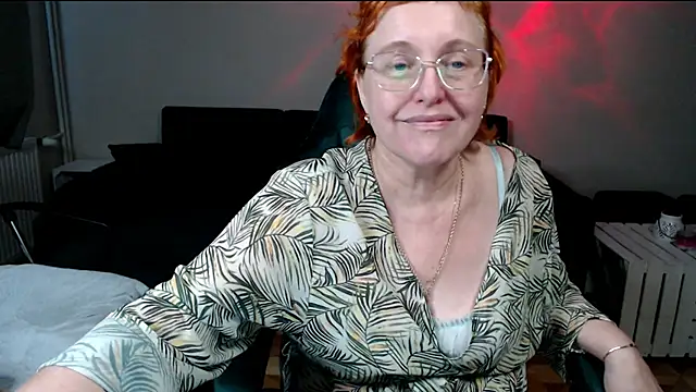 JoannaAndNeighbour online show from January 15, 2:01 pm