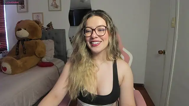 samysweet 8 online show from May 8, 1:36 pm