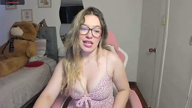 samysweet 8 online show from May 16, 9:14 pm