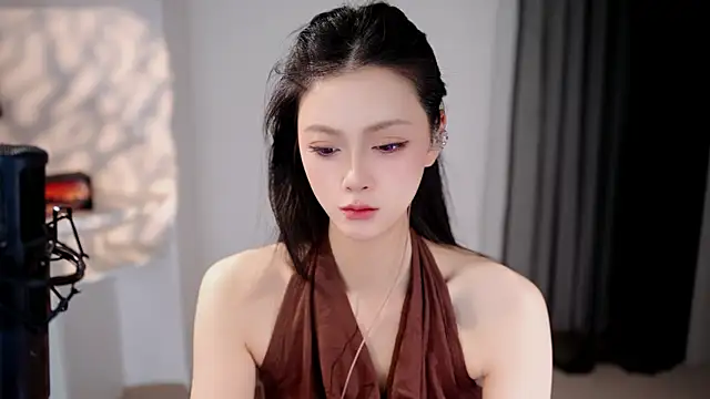 Ocean--Lili online show from May 21, 1:42 pm