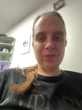 Chantalee online show from May 23, 7:28 am