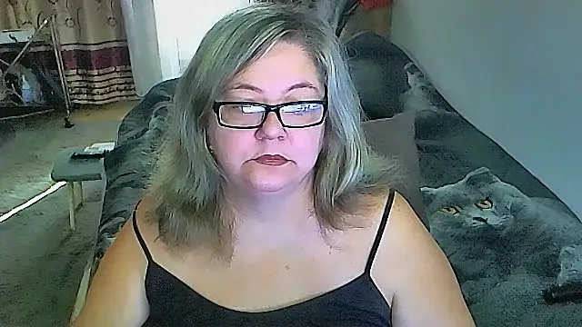 Snapshot of sex2 chatting on September 24, 1:15 am sex2 online show from September 24, 1:15 am