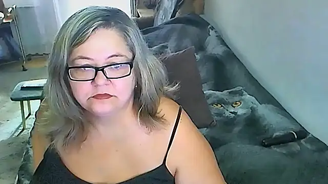 Snapshot of sex2 chatting on September 10, 2:33 am sex2 online show from September 10, 2:33 am