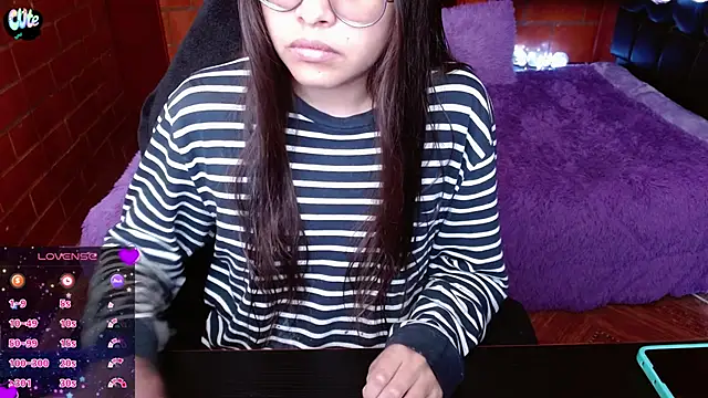 MidoriQuiinn online show from May 15, 4:43 pm