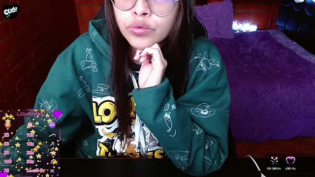 MidoriQuiinn online show from May 13, 4:24 pm