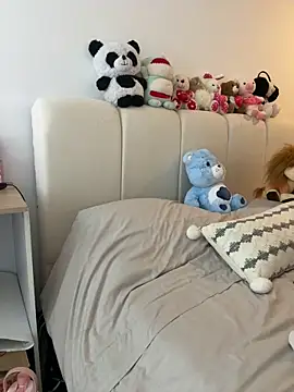 oriana zoeee online show from February 2, 10:42 pm