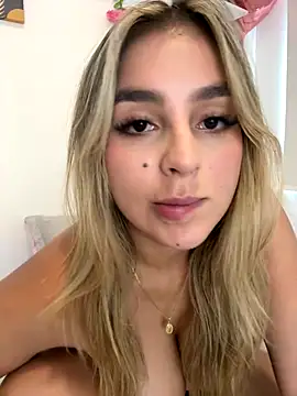 oriana zoeee online show from November 7, 9:53 pm