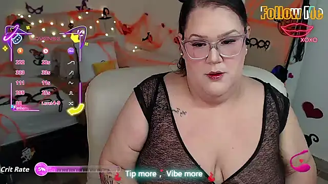 GiannaMorrys online show from October 24, 1:56 am