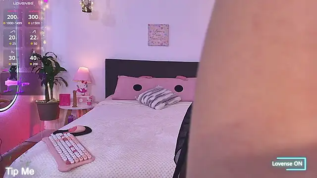 Foxy Megan online show from February 10, 11:24 am