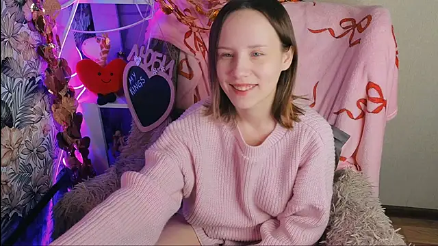 sarakaell online show from February 11, 7:59 pm