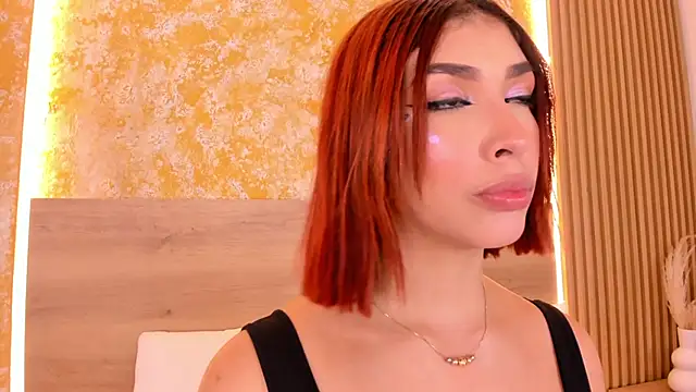 Alana 2916  online show from October 25, 3:47 am