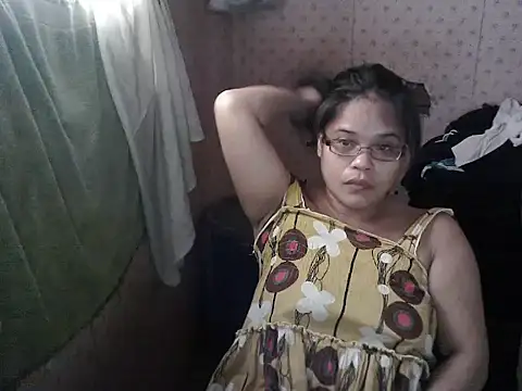 abiemayhottiey online show from October 13, 11:40 pm