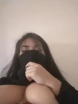 sarahvergen online show from April 11, 2:54 pm