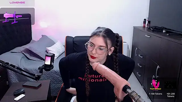 xxbbtaa online show from May 26, 4:12 am