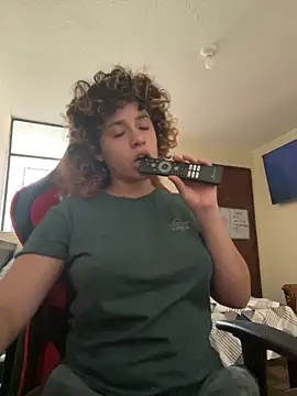EmmaMelissa0521 online show from May 12, 6:58 pm