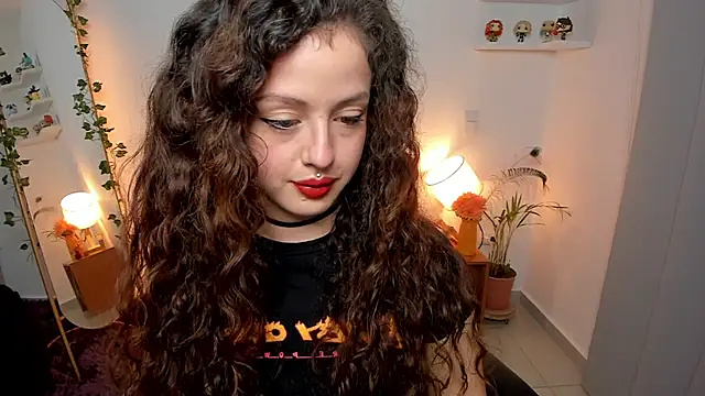 Cassandra Caiin online show from July 5, 4:51 am
