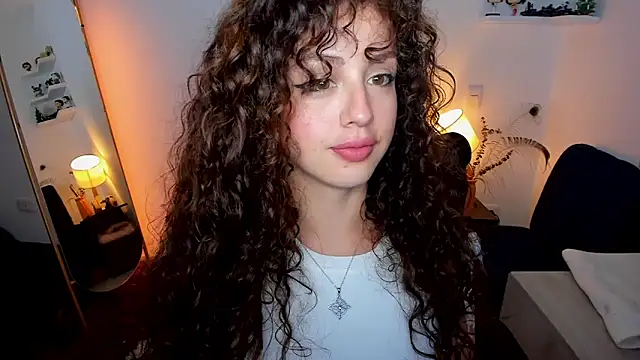 Cassandra Caiin online show from March 22, 1:33 am