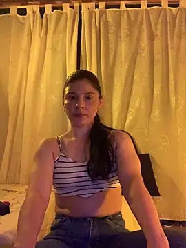 Estefani 32 online show from May 13, 1:55 am