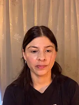 Estefani 32 online show from May 19, 2:46 pm