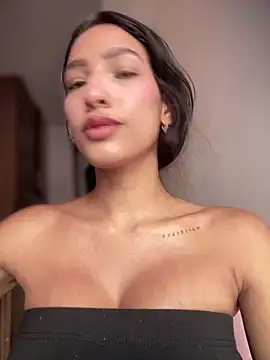 DulceLenns online show from October 20, 6:22 pm