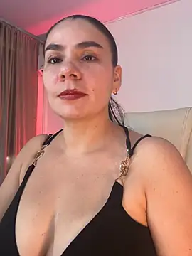 MeganDupont online show from May 13, 2:45 pm