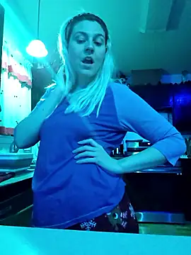 ScarletCallings420 online show from November 22, 4:15 am