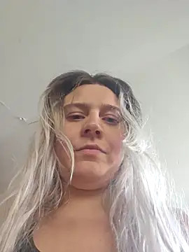 ScarletCallings420 online show from June 23, 11:47 pm