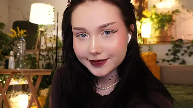 Snapshot of ScarletBlaze chatting on September 27, 5:20 pm ScarletBlaze online show from September 27, 5:20 pm
