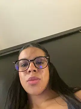 trianawhite online show from March 4, 3:29 pm