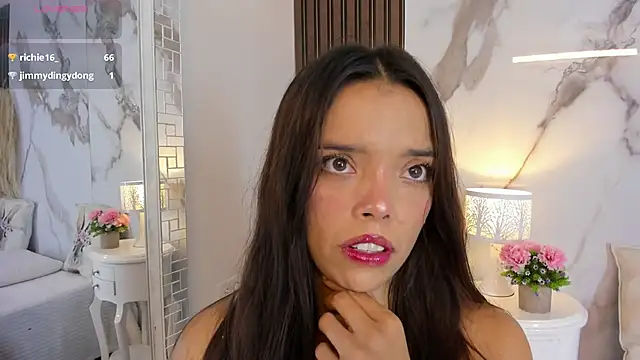 hannahill69 online show from May 15, 5:22 am