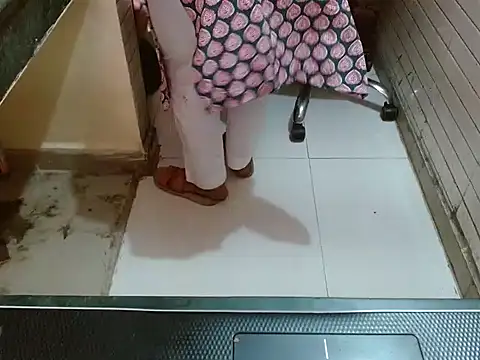 LovingPihu online show from December 18, 6:18 am