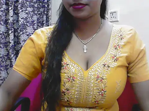 LovingPihu online show from May 7, 5:12 am