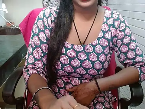 LovingPihu online show from October 18, 6:49 am