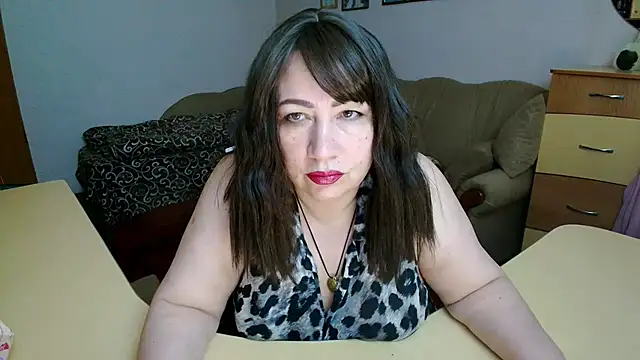 Lucretia Goldi  online show from May 22, 9:46 pm