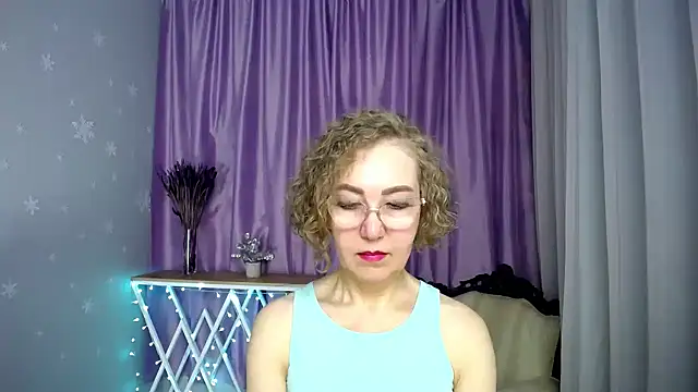 queen a n i online show from May 10, 9:55 am