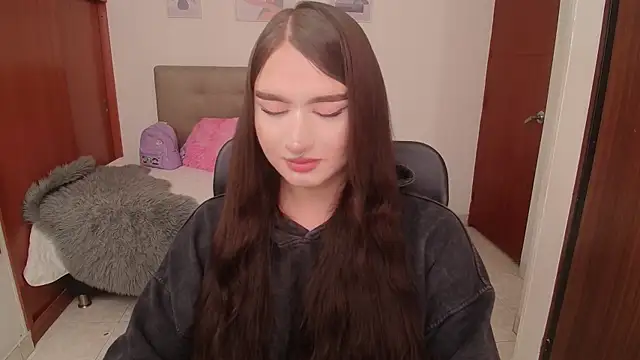 Miley Baker online show from March 4, 3:18 pm